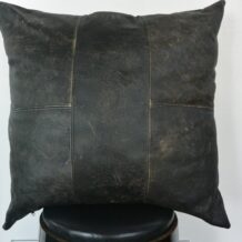 NAHKATYYNY ISO MUSTA