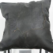 NAHKATYYNY TILKKU NOPEASTI KULUVA MUSTA